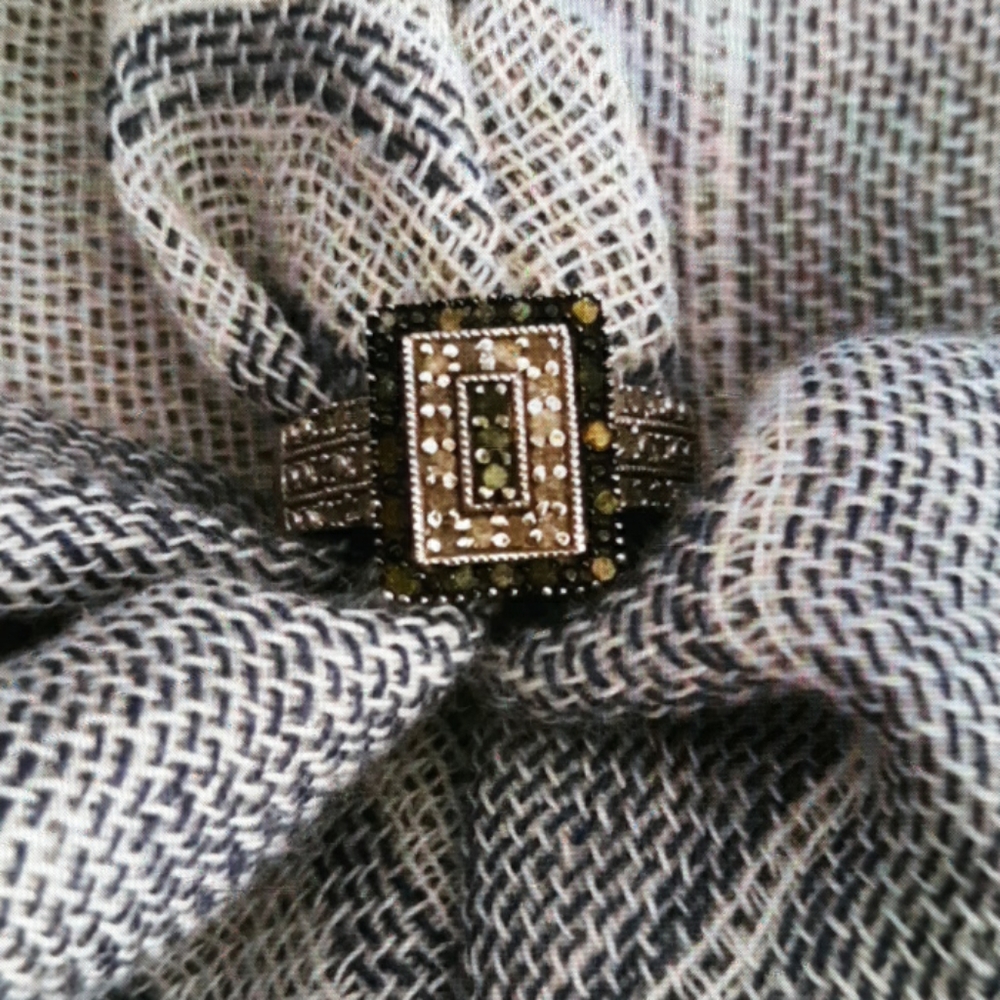 BEAUTIFUL Diamond Ring